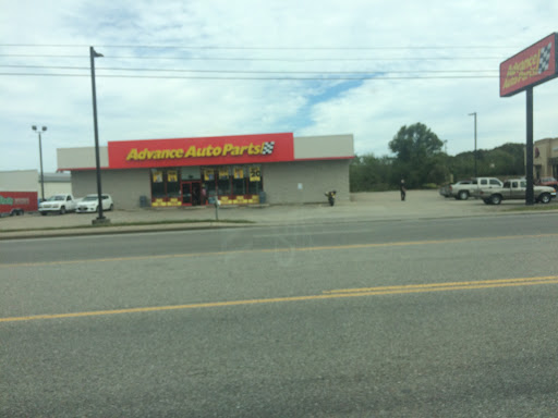 Auto Parts Store «Advance Auto Parts», reviews and photos, 450 N Ellington Pkwy, Lewisburg, TN 37091, USA
