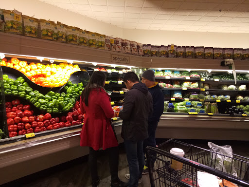 Shopping Mall «North Point Centre», reviews and photos, 320 Bay St, San Francisco, CA 94133, USA