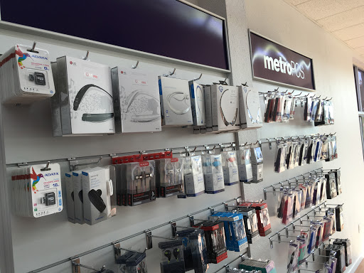 Cell Phone Store «MetroPCS Authorized Dealer», reviews and photos, 904 Roy Richard Dr, Schertz, TX 78154, USA