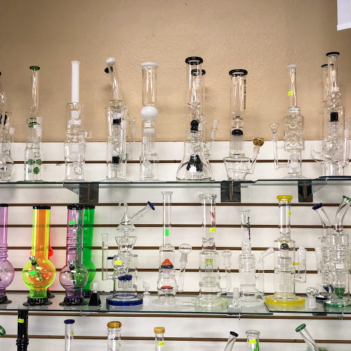 Tobacco Shop «Smoke Shop Plus», reviews and photos, 140 S Rainbow Blvd, Las Vegas, NV 89145, USA