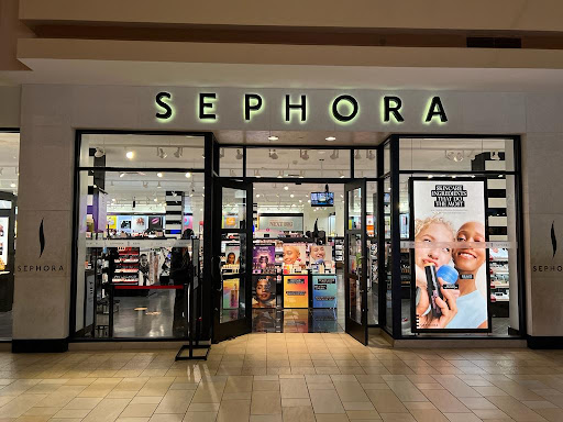 Cosmetics Store «SEPHORA», reviews and photos, 30 Mall Dr W, Jersey City, NJ 07310, USA