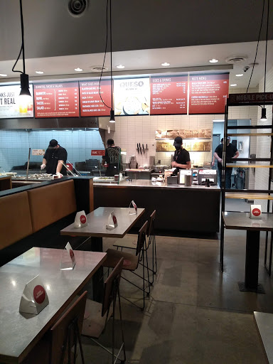 Mexican Restaurant «Chipotle Mexican Grill», reviews and photos, 3455 Stockton Hill Rd, Kingman, AZ 86401, USA