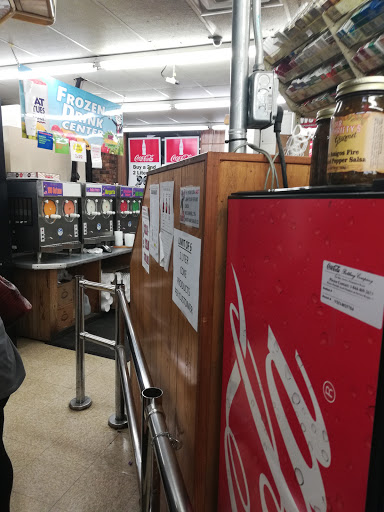 Liquor Store «Thrifty Discount Liquor & Wines #5», reviews and photos, 3101 W Bert Kouns Industrial Loop, Shreveport, LA 71118, USA