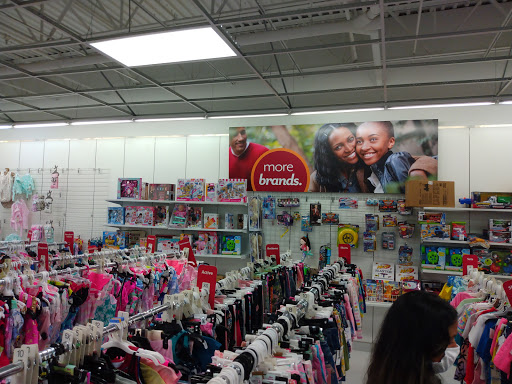 Shoe Store «SKECHERS Factory Outlet», reviews and photos, 250 E Palm Dr #160, Florida City, FL 33034, USA