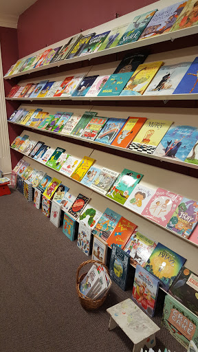 Book Store «River Oaks Book Store», reviews and photos, 3270 Westheimer Rd, Houston, TX 77098, USA