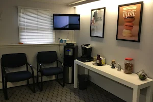 Center For Body Correction image