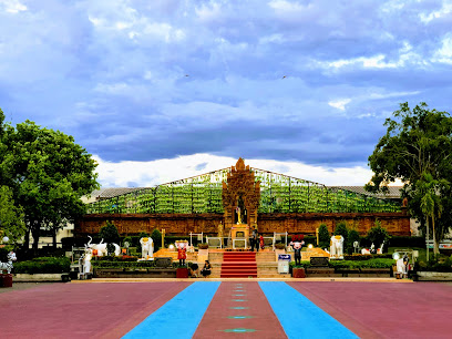 อนุสาวรีย์พระนางจามเทวี Phra Nang Chamdhewi Statue