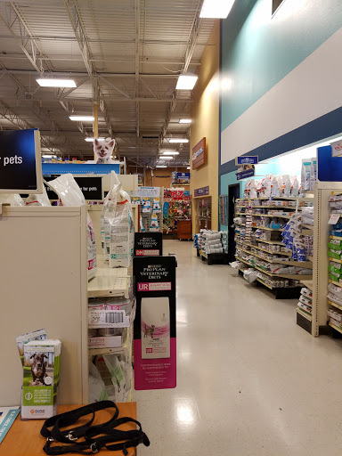 Pet Supply Store «PetSmart», reviews and photos, 6100 Arlington Blvd, Falls Church, VA 22044, USA