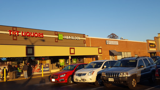 Shopping Mall «Liberty Court Shopping Center», reviews and photos, 8660 Liberty Rd, Randallstown, MD 21133, USA