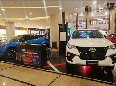 Boni Toyota (Sales Excutive Auto2000 Balikpapan Sudirman)