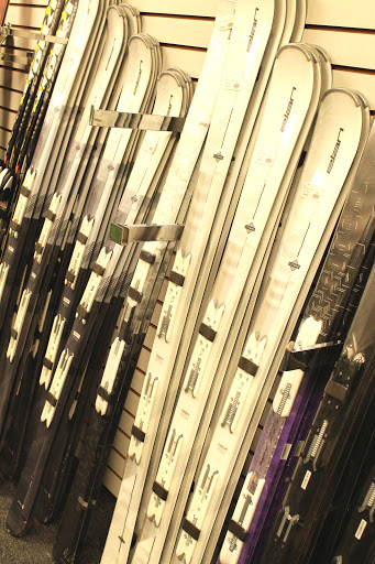 Sporting Goods Store «2nd Time Around Sports», reviews and photos, 453 Atwood Ave, Cranston, RI 02920, USA