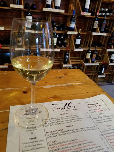 Wine Bar «Wine Guyz», reviews and photos, 122 King St, La Crosse, WI 54601, USA