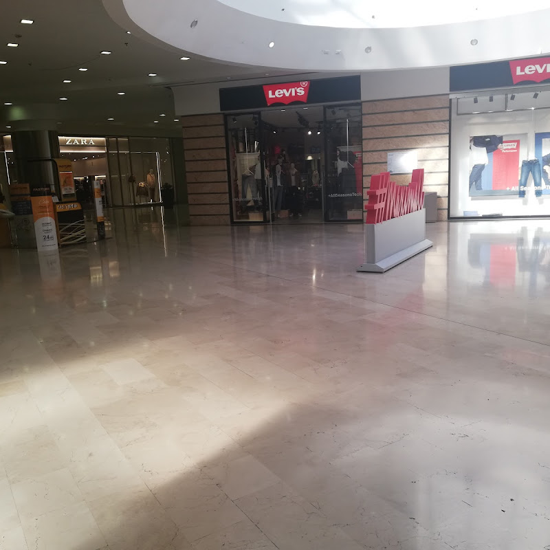 Levi's® Store Pontecagnano Faiano Cc Maximall