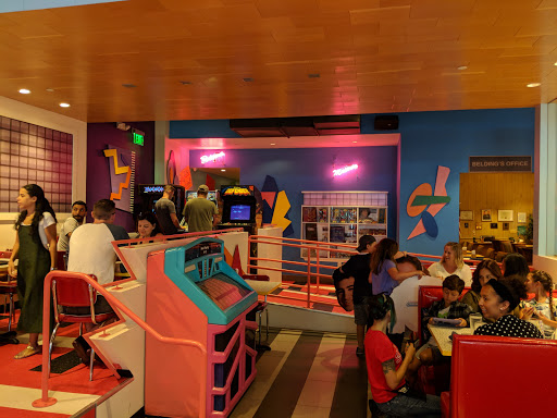 Shopping Mall «West Hollywood Gateway», reviews and photos, 7100 California Route 2, Los Angeles, CA 90046, USA