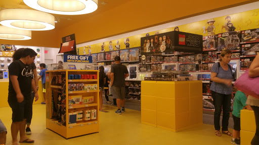 Toy Store «The LEGO Store», reviews and photos, 6600 Topanga Canyon Blvd, Canoga Park, CA 91303, USA
