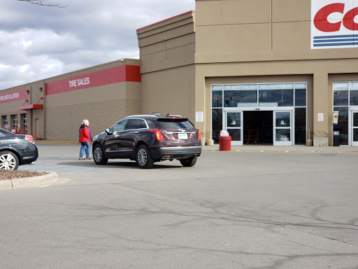 Warehouse store «Costco Wholesale», reviews and photos, 13700 Middlebelt Rd, Livonia, MI 48150, USA