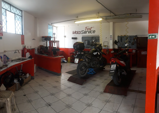 Opiniones de MOTO SERVICE FAST en Santo Domingo de los Colorados - Tienda de motocicletas
