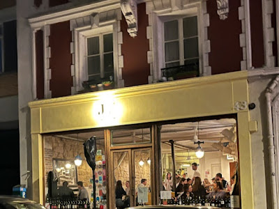Jones à Paris