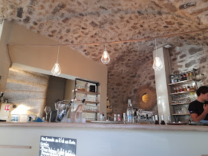 Photo n°86 de Restaurant L'Esparat à Vogüé ()