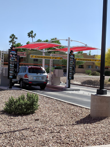 Dynamite Car Wash en Tucson