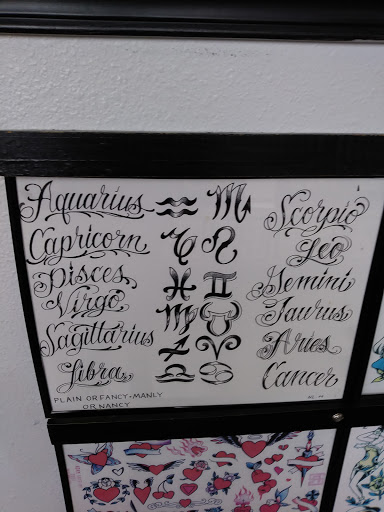 Tattoo Shop «Bulldog Tattoo Parlor», reviews and photos, 3530 Martin Way E, Olympia, WA 98506, USA