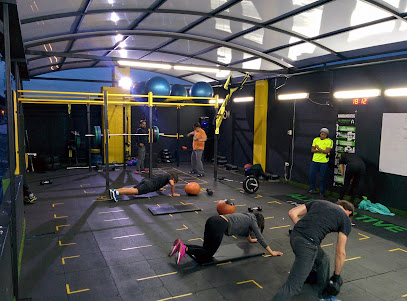 Alternative Training Gym - Av. Cra 19 #14773, Bogotá, Colombia