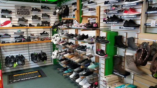 Shoe Store «Heel & Sole Shoes», reviews and photos, 708 Mangrove Ave, Chico, CA 95926, USA
