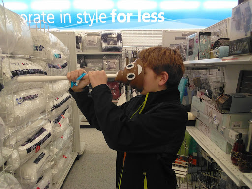 Clothing Store «Ross Dress for Less», reviews and photos, 5820 Lakewood Towne Center Blvd SW, Lakewood, WA 98499, USA