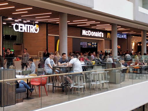 McDonald′s Ada Mall