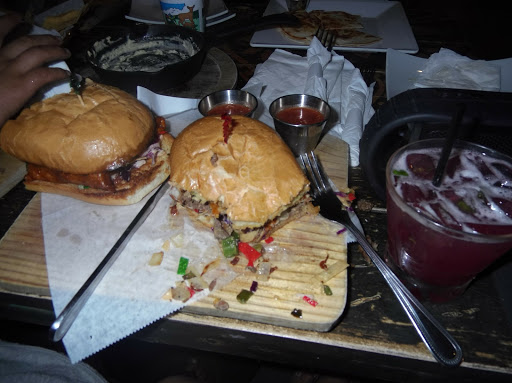 Shopping Mall «Promenade At Pacific Beach», reviews and photos, 2369 Riviera Dr, San Diego, CA 92109, USA