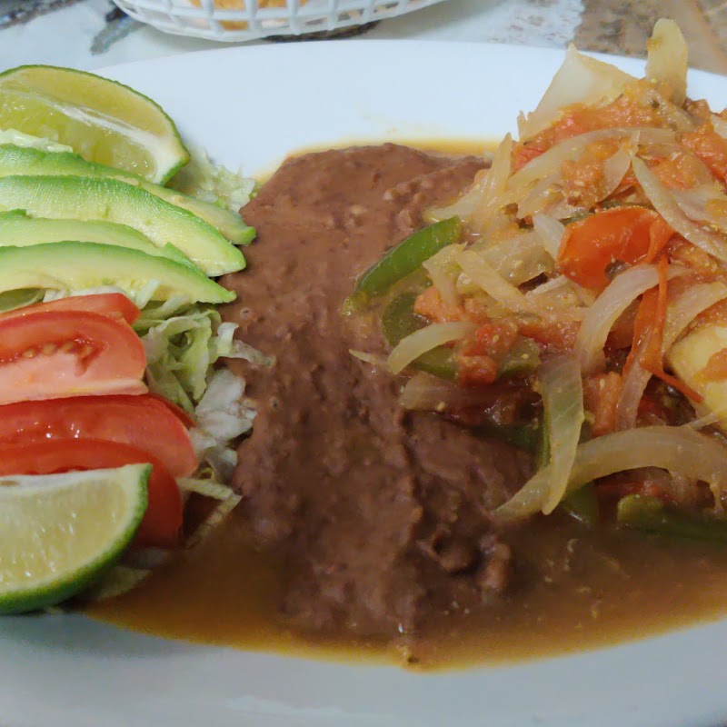 Silvia's Pupuseria - Salvadorian Food