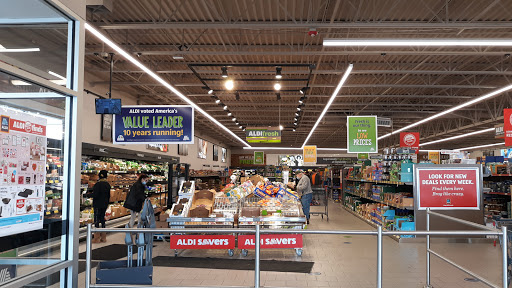Supermarket «ALDI», reviews and photos, 2575 Lincoln Way, Clinton, IA 52732, USA