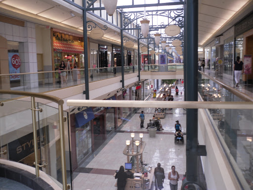 Shopping Mall «The Shoppes at Buckland Hills», reviews and photos, 194 Buckland Hills Dr, Manchester, CT 06042, USA