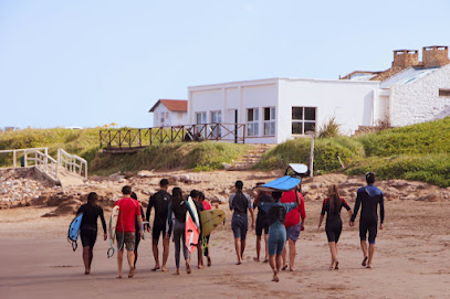 Escuela de Mar y Playa