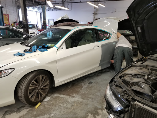 Auto Body Shop «Quentin Auto Center Corporation», reviews and photos, 918 Quentin Rd, Brooklyn, NY 11223, USA
