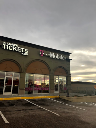 T-Mobile, 5184 S Broadway, Englewood, CO 80113, USA, 
