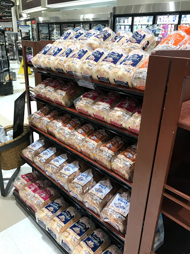 Grocery Store «Harris Teeter», reviews and photos, 2080 Kildaire Farm Rd, Cary, NC 27511, USA