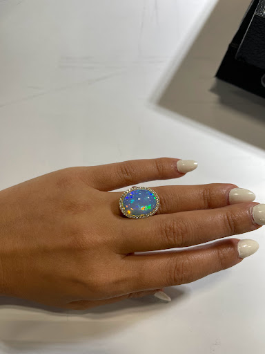 Wholesale Jeweler «Medallion Jewelers», reviews and photos, 308 SW Alder St, Portland, OR 97204, USA