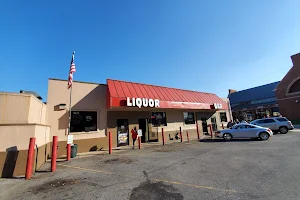 Town Hall Liquor And Bar image