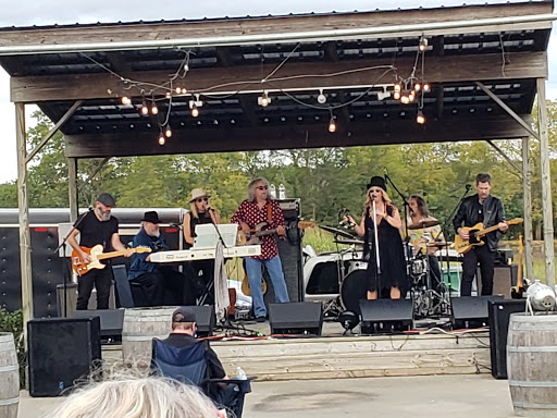 Winery «Smith-Berry Winery», reviews and photos, 855 Drennon Rd, New Castle, KY 40050, USA