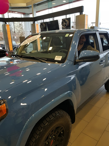 Car Dealer «DARCARS Automotive Group», reviews and photos, 12214 Cherry Hill Rd, Silver Spring, MD 20904, USA