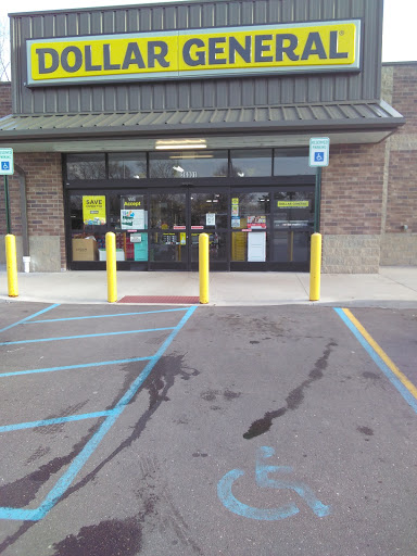 Discount Store «Dollar General», reviews and photos, 26001 Eureka Rd, Taylor, MI 48180, USA