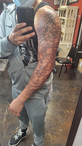 Explore minimalist tattoo ideas men, creative tattoo ideas in Albuquerque, available at Tattoo Cadre