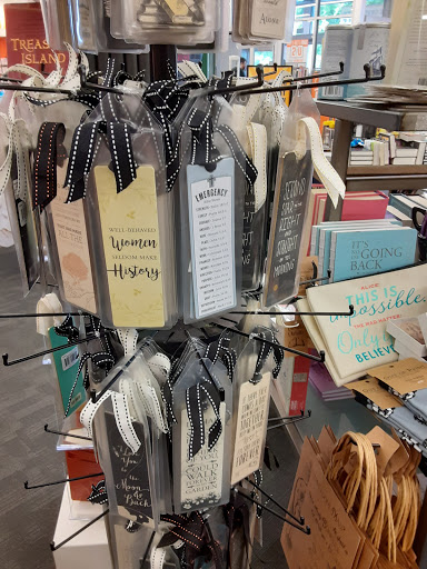 Used Book Store «2nd & Charles», reviews and photos, 1705 Mall of Georgia Blvd, Buford, GA 30519, USA