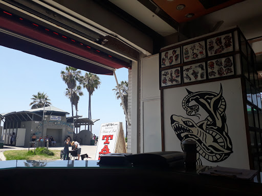Tattoo Shop «House of Ink», reviews and photos, 8 Brooks Ave, Venice, CA 90291, USA