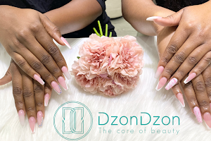 DzonDzon Nails image