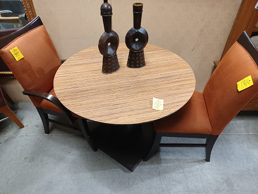 Used Furniture Store «IRCA», reviews and photos, 2620 E Greenway Rd, Phoenix, AZ 85032, USA