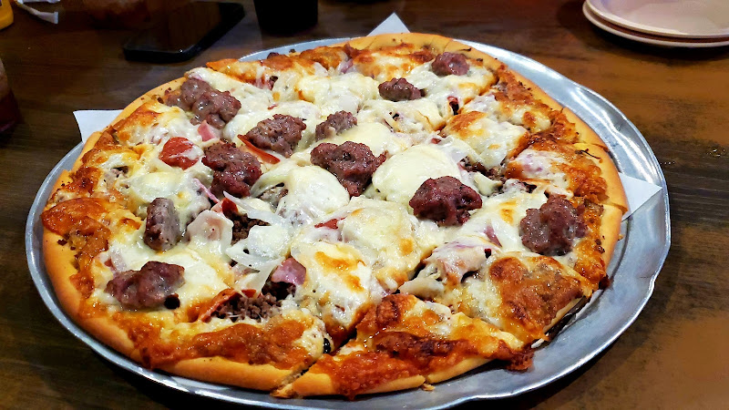 #1 best pizza place in Columbia - G & D Pizzaria