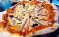 Plats et boissons du Pizzeria La Pizza Des Cocotiers à Martigues - n°2