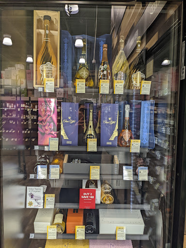 Wine Store «Total Wine & More», reviews and photos, 1600 Crossways Blvd, Chesapeake, VA 23320, USA